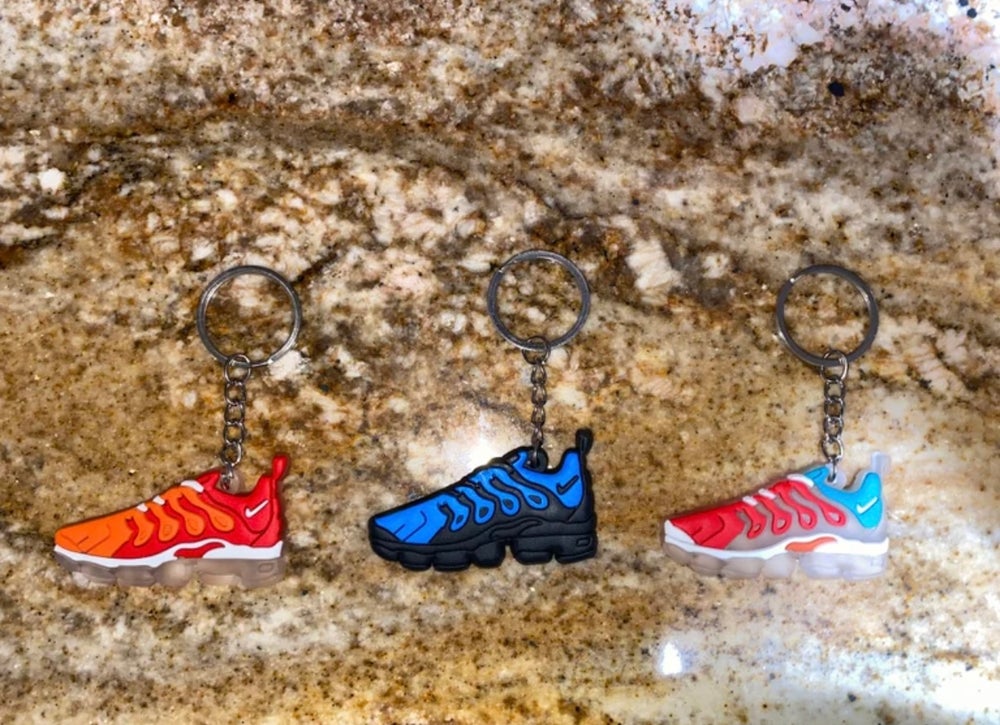 Flat Vapormax keychain