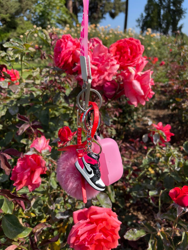 Off W x mini shoe keychains with glow AirPod case