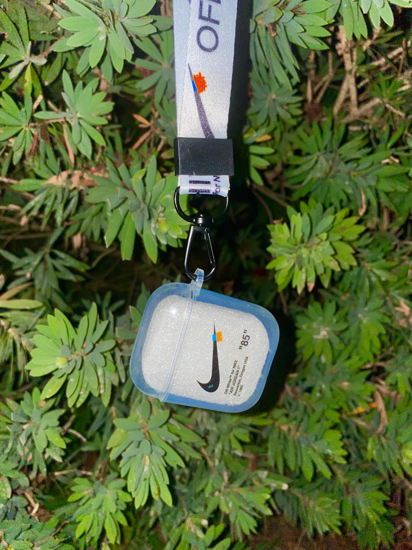 Off Airpod case transparent colors (1&2 Gen)