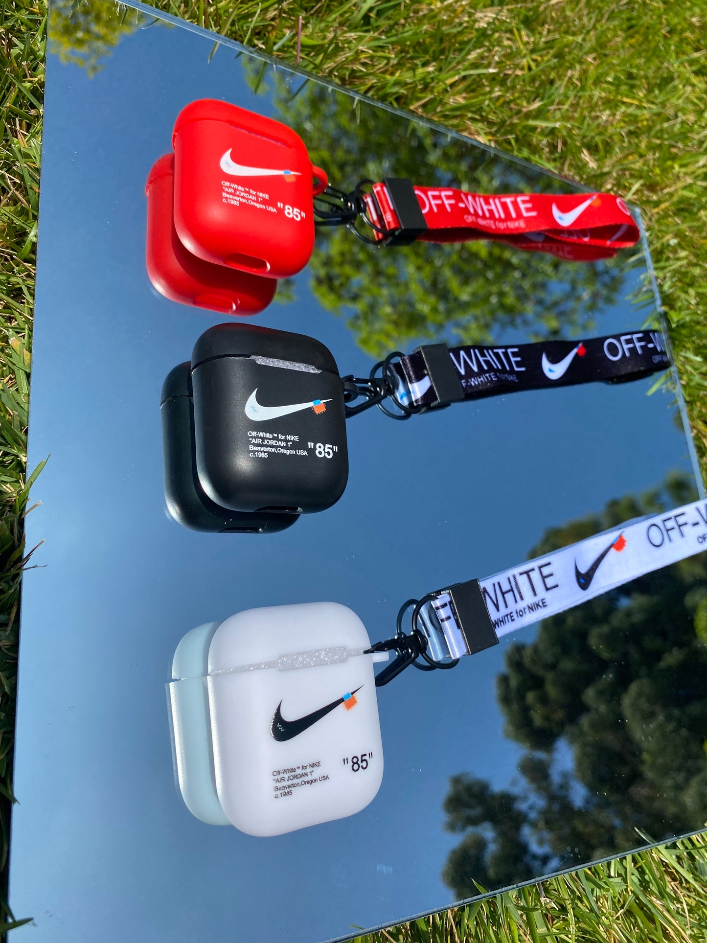 Off Airpod case solid colors (1&2 Gen)